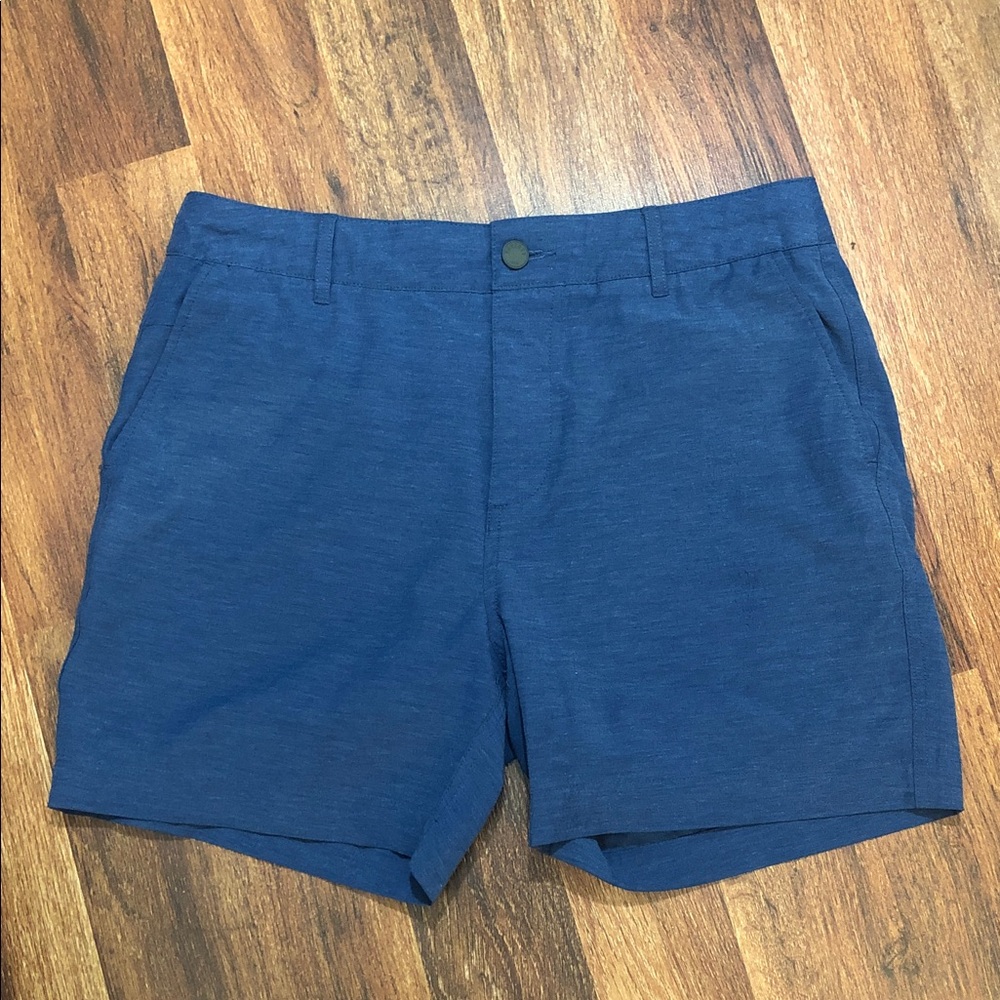 !!! SOLD !!! Men's 32 Blue All Day Casual 5” Inseam Hybrid Performance Stretch